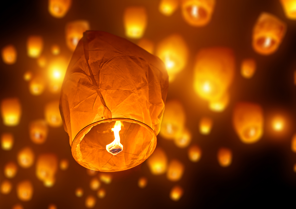 chinese-lanterns-are-banned-at-glastonbury-festival-the-devon-daily